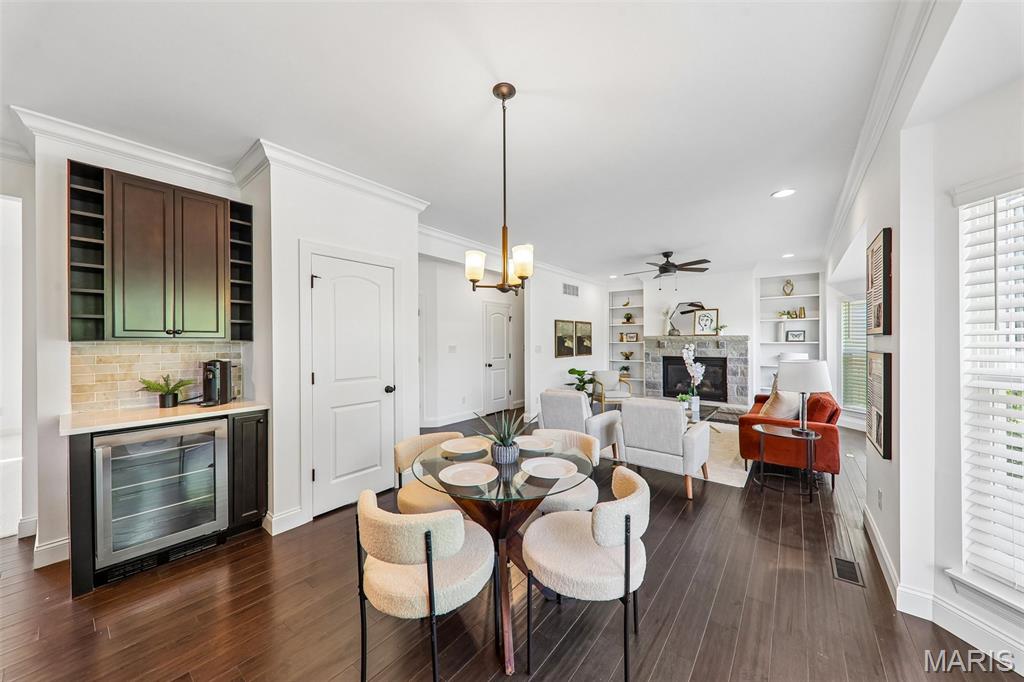 390 Timber Valley Trail, Fenton, MO, 63026