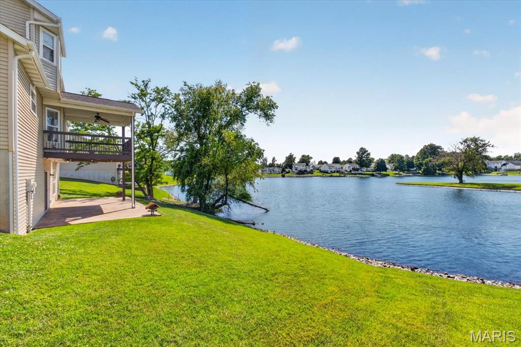 2562 Lakeshore Drive, Columbia, IL, 62236-2669