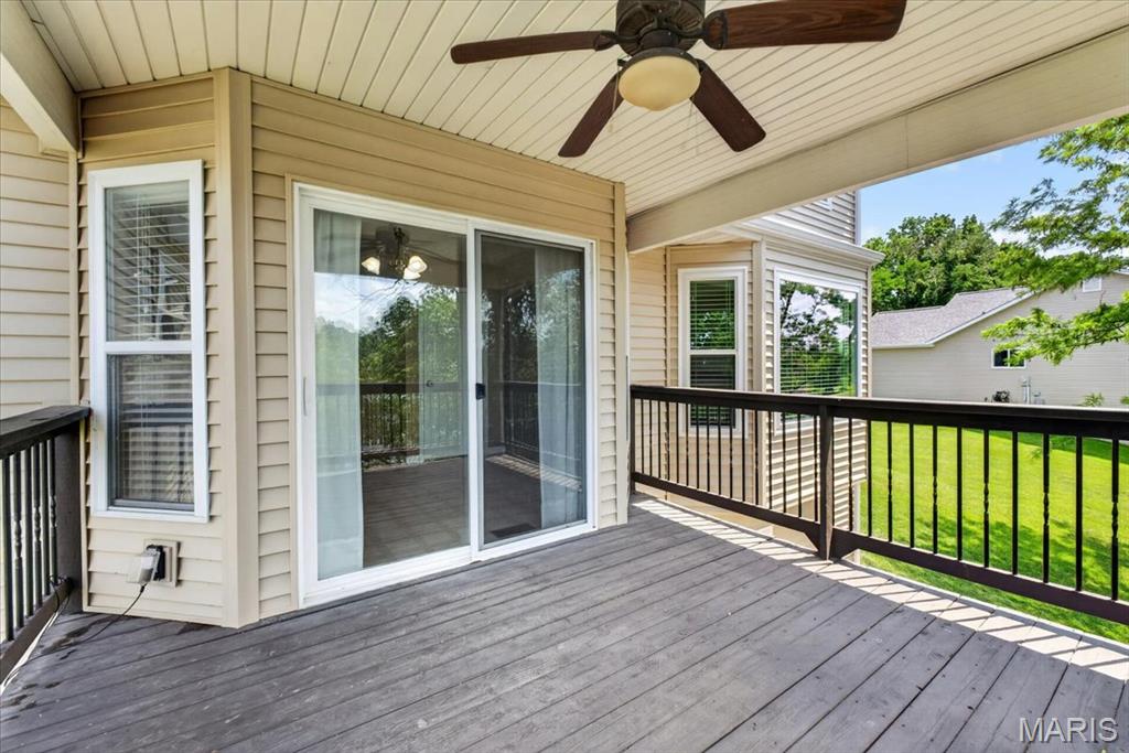 2562 Lakeshore Drive, Columbia, IL, 62236-2669