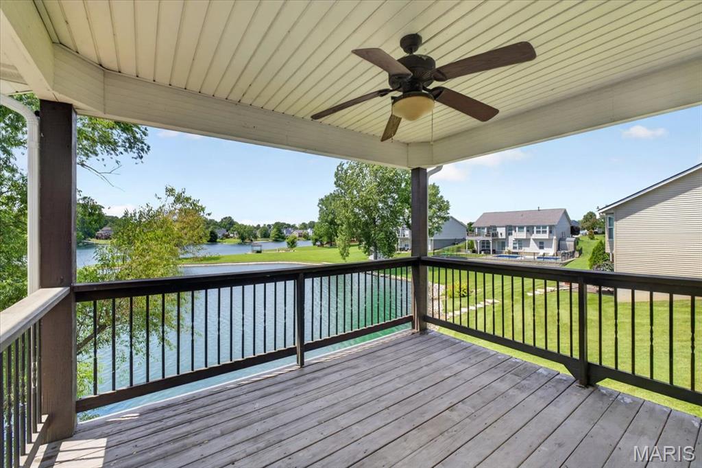 2562 Lakeshore Drive, Columbia, IL, 62236-2669