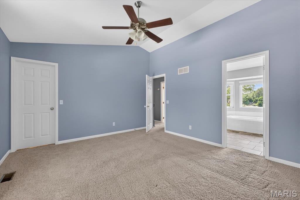 2562 Lakeshore Drive, Columbia, IL, 62236-2669