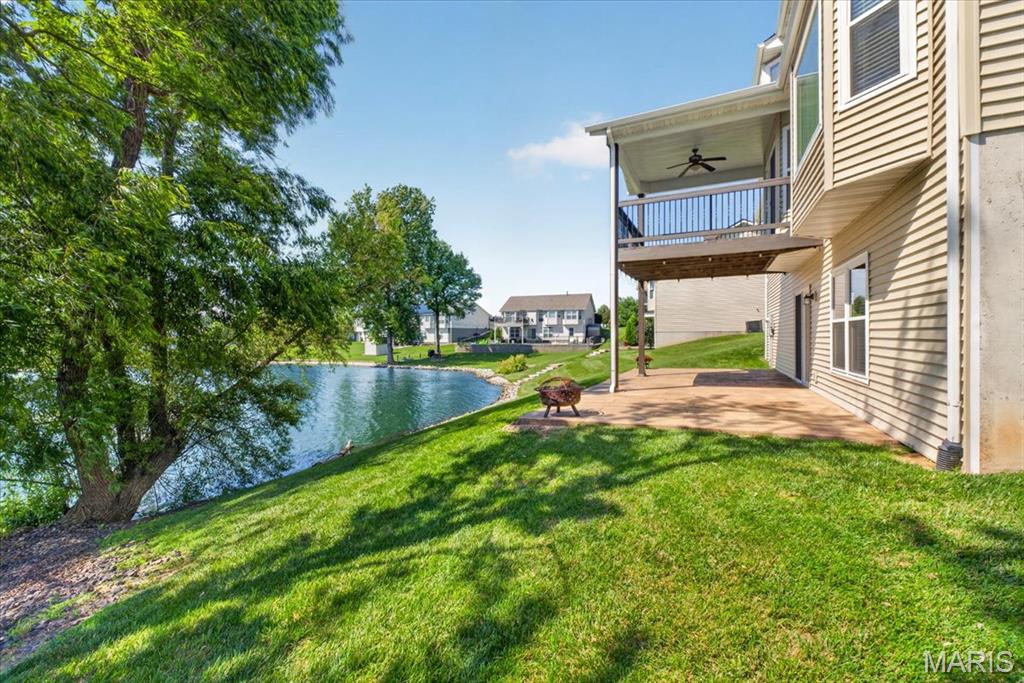 2562 Lakeshore Drive, Columbia, IL, 62236-2669