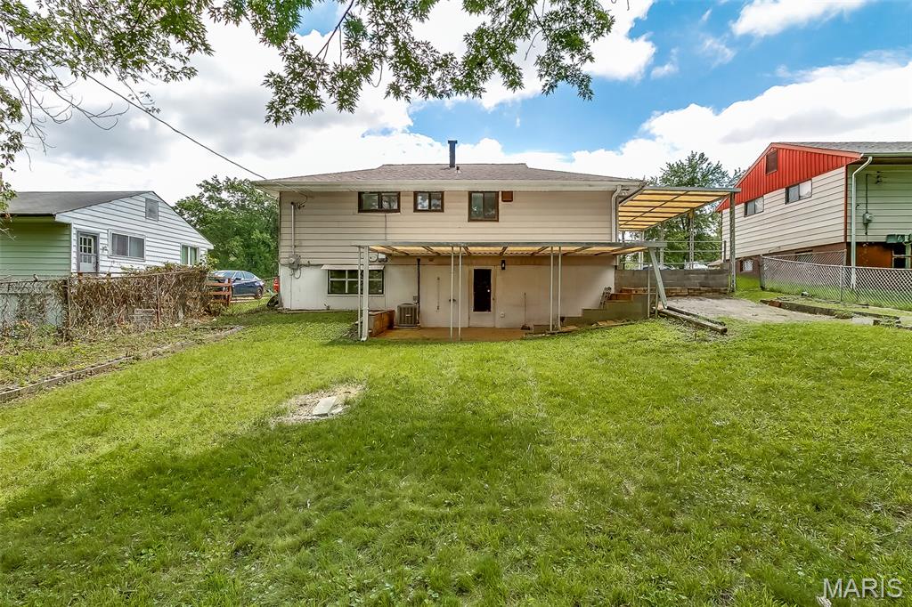 5685 Parchester Drive, Normandy, MO, 63121