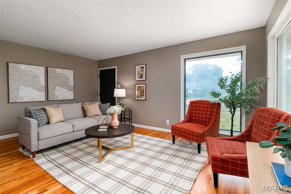 5685 Parchester Drive, Normandy, MO, 63121