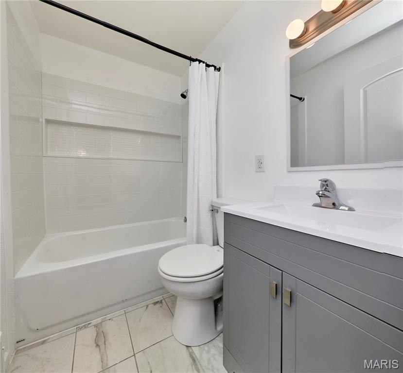 10075 Coburg Lands Drive, St Louis, MO, 63137