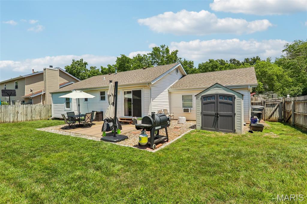 547 Schrader Farm Drive, St Peters, MO, 63376