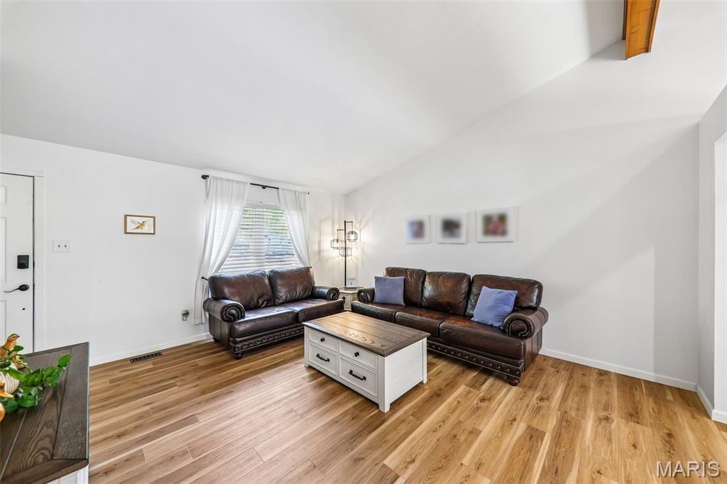 547 Schrader Farm Drive, St Peters, MO, 63376