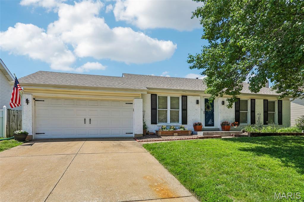 547 Schrader Farm Drive, St Peters, MO, 63376