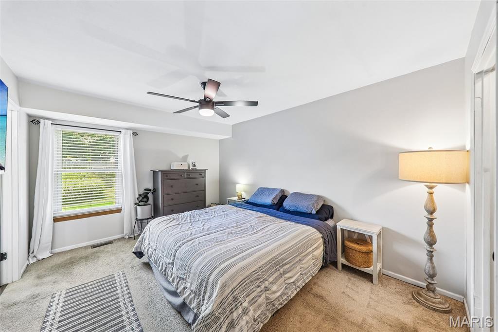 547 Schrader Farm Drive, St Peters, MO, 63376