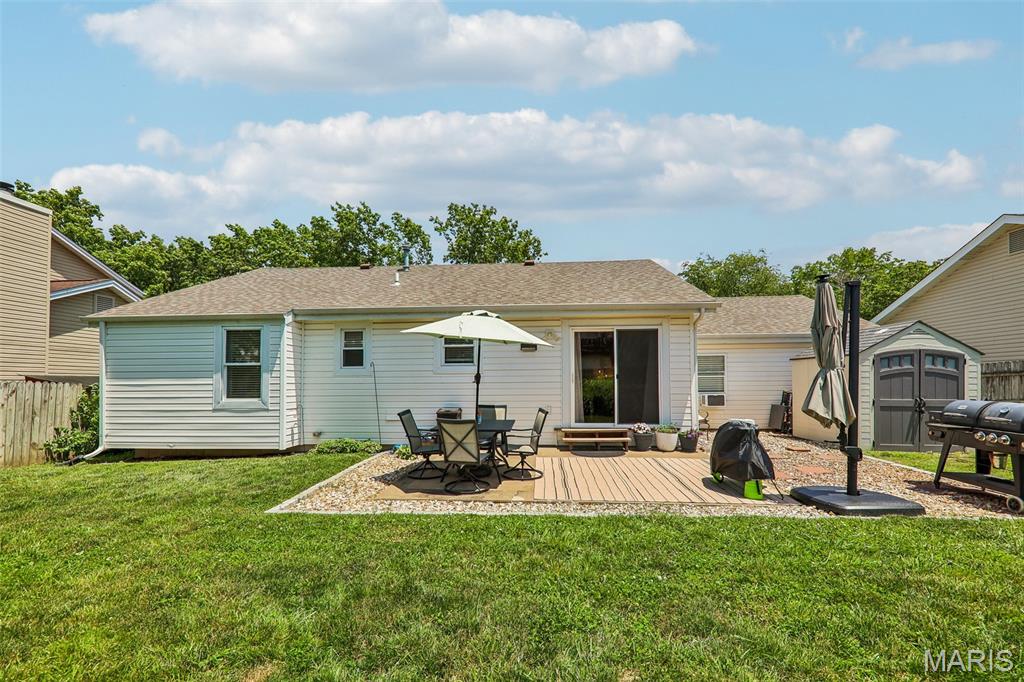 547 Schrader Farm Drive, St Peters, MO, 63376