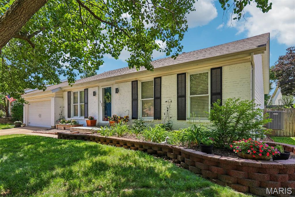 547 Schrader Farm Drive, St Peters, MO, 63376
