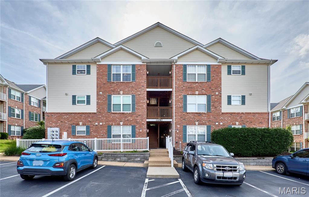 11087 Gravois Road #302, St Louis, MO, 63126