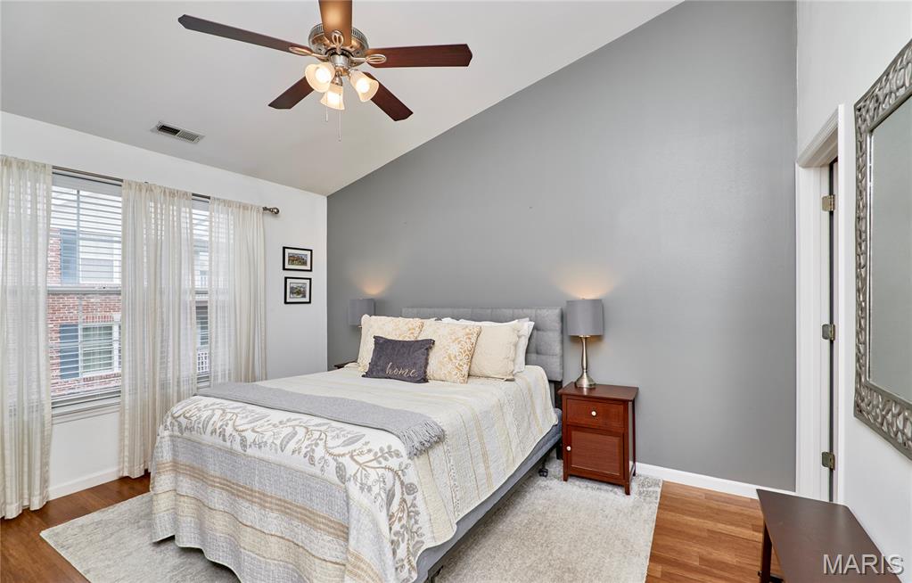 11087 Gravois Road #302, St Louis, MO, 63126
