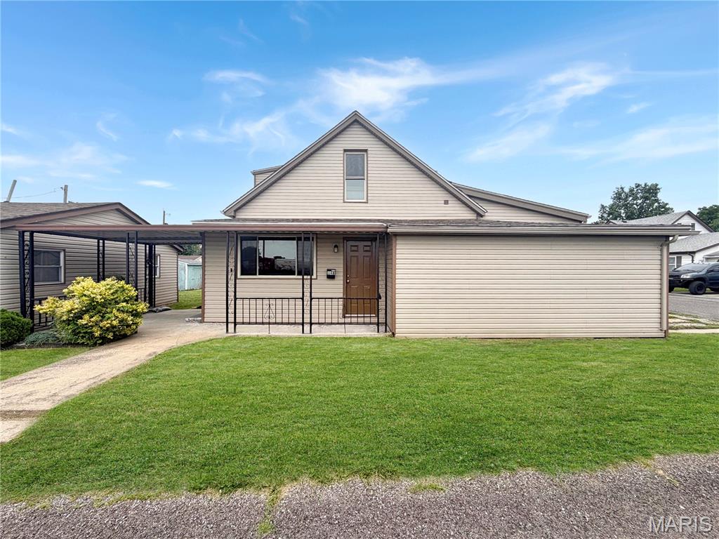 114 Park Avenue, Dupo, IL, 62239-1346