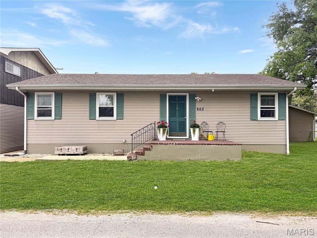 602 Illinois Avenue, Dupo, IL, 62239-1404