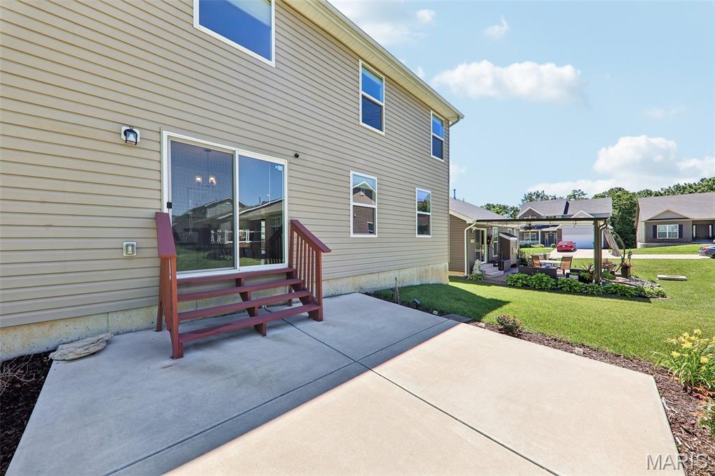 819 Cedar Bluff Way, Fenton, MO, 63026