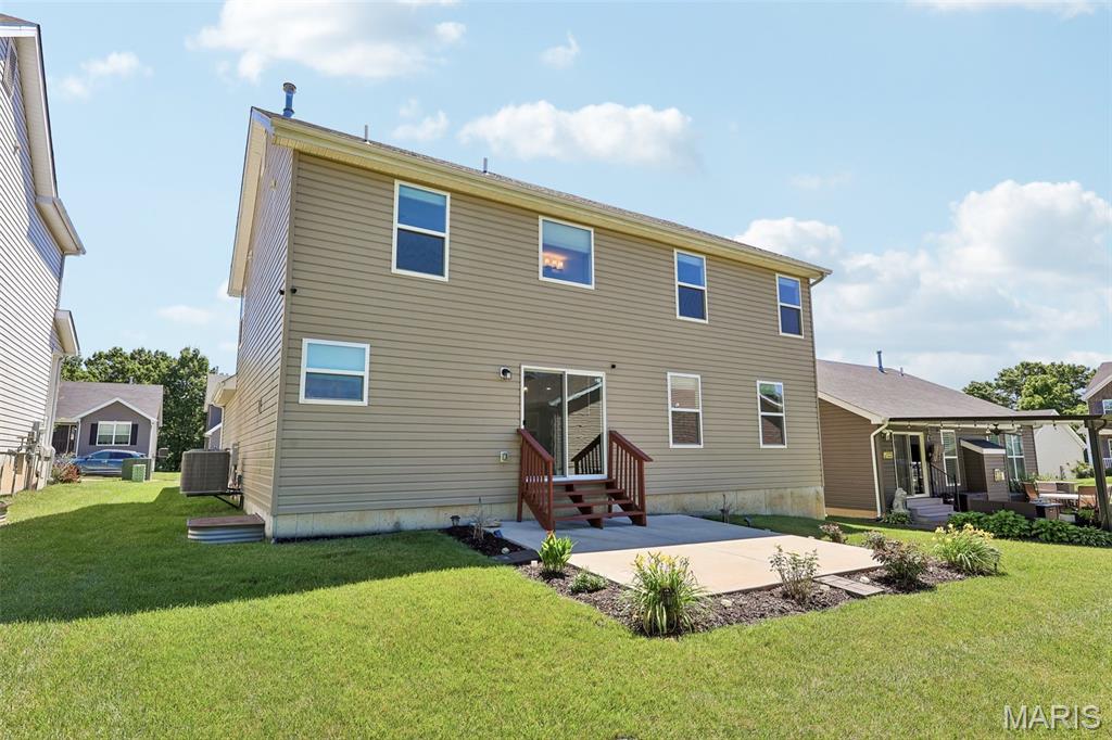 819 Cedar Bluff Way, Fenton, MO, 63026