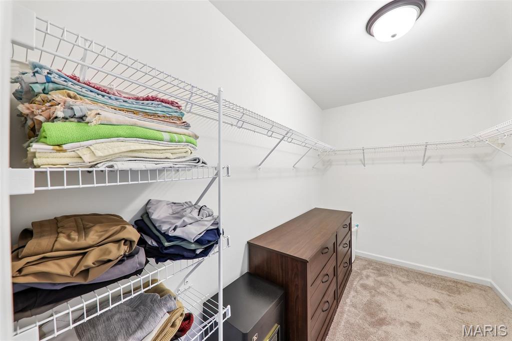 819 Cedar Bluff Way, Fenton, MO, 63026