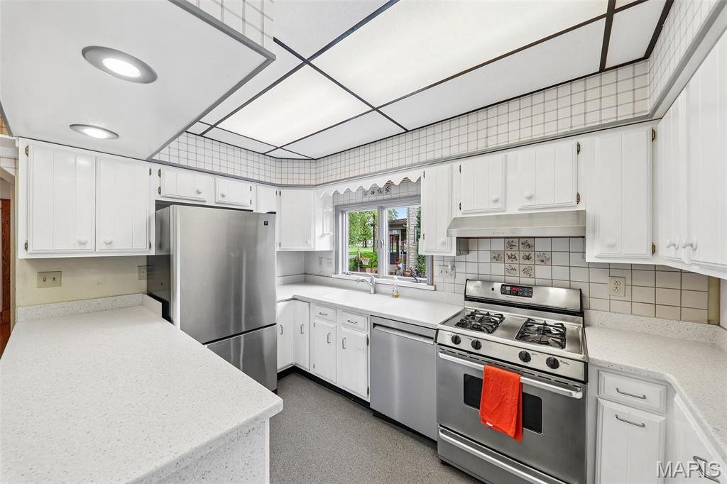 112 N Harrison Avenue, Kirkwood, MO, 63122
