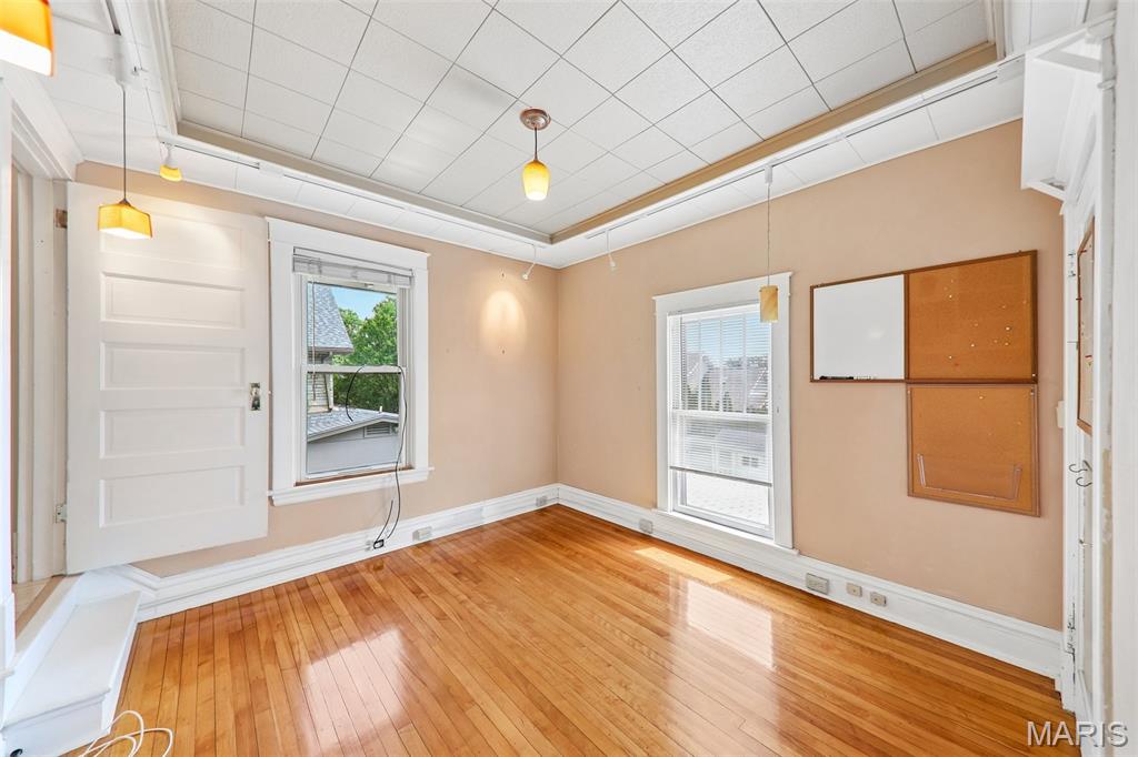 112 N Harrison Avenue, Kirkwood, MO, 63122