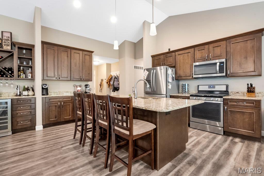 2350 Lake Shore Drive, Columbia, IL, 62236