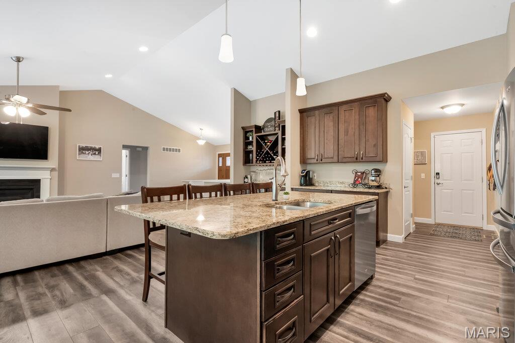 2350 Lake Shore Drive, Columbia, IL, 62236