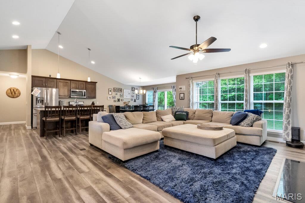 2350 Lake Shore Drive, Columbia, IL, 62236