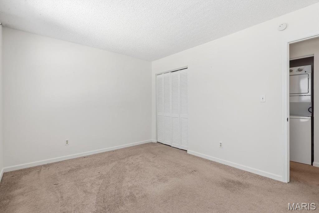 1736 Redbird Cove, St Louis, MO, 63144