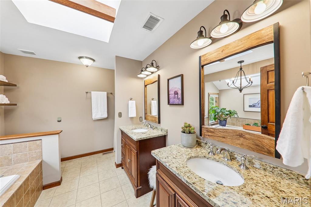 240 Whiting Lane, Chesterfield, MO, 63005