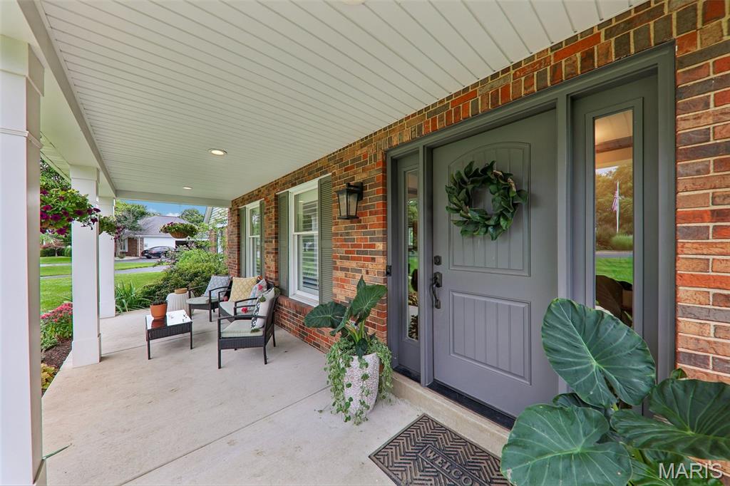 240 Whiting Lane, Chesterfield, MO, 63005