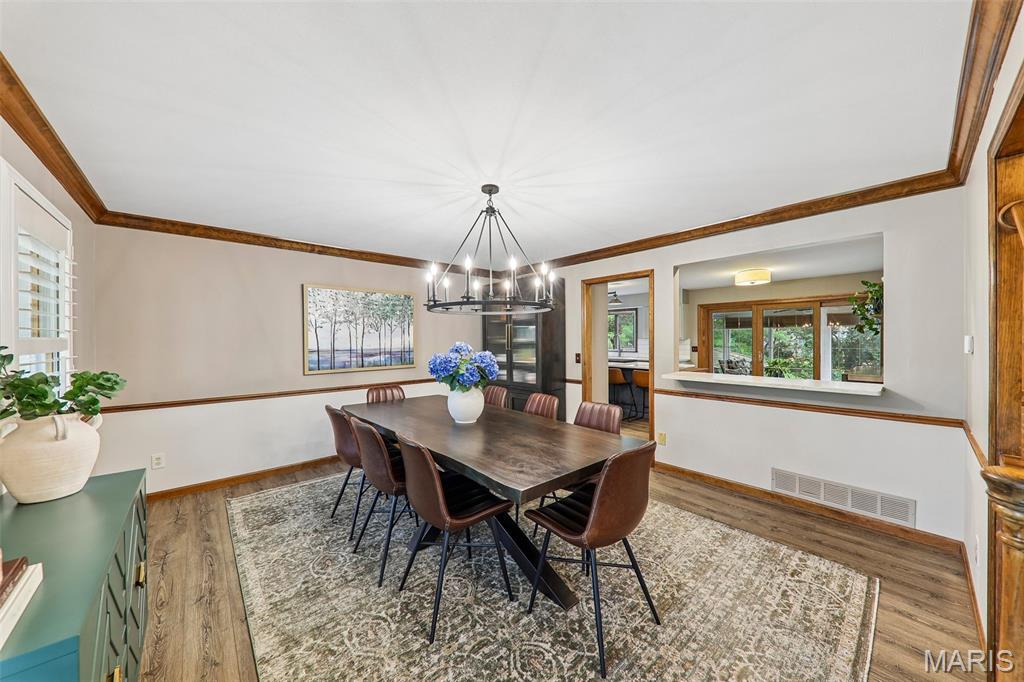 240 Whiting Lane, Chesterfield, MO, 63005
