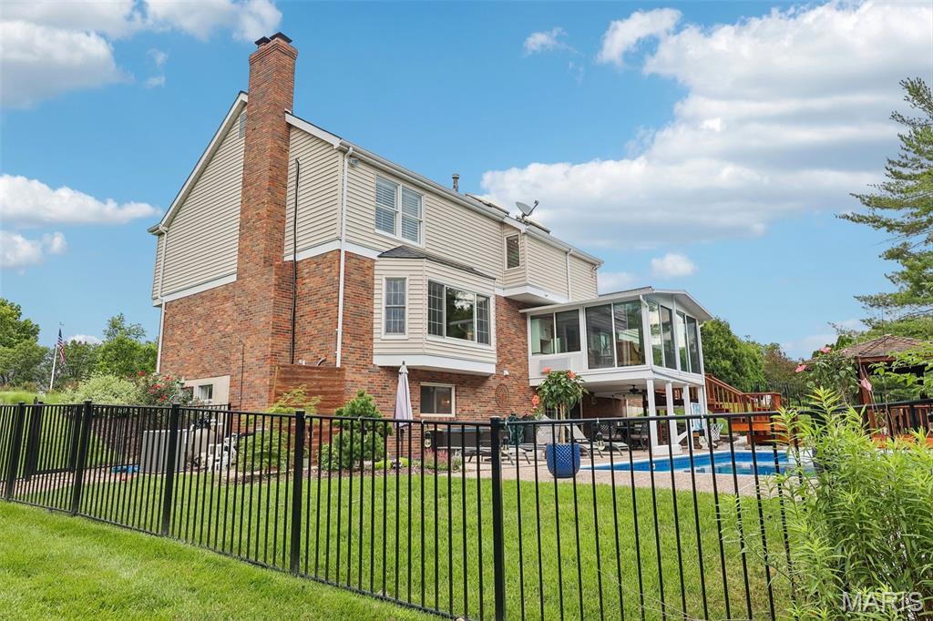 240 Whiting Lane, Chesterfield, MO, 63005