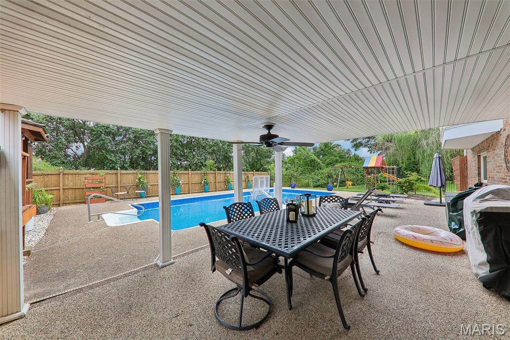 240 Whiting Lane, Chesterfield, MO, 63005