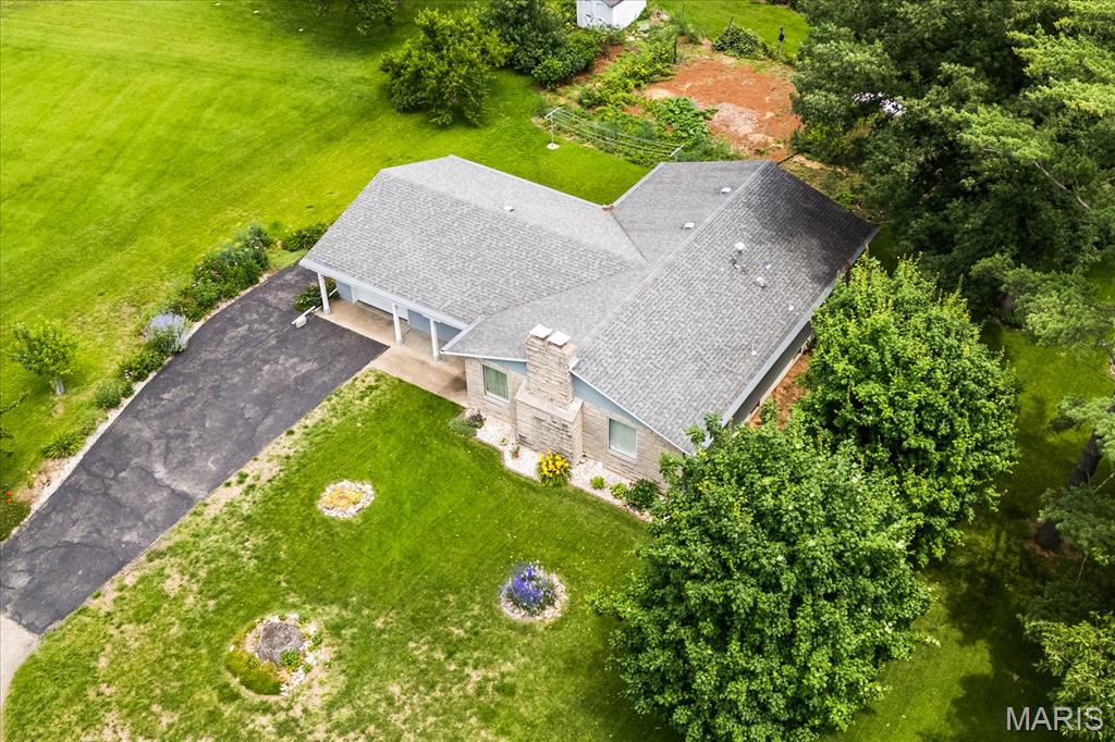 215 Lowell Drive, Columbia, IL, 62236