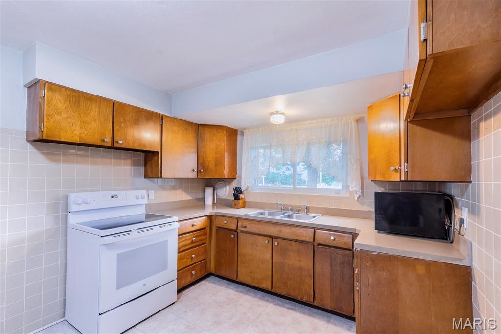 9965 Markhall Lane, Unincorporated, MO, 63123