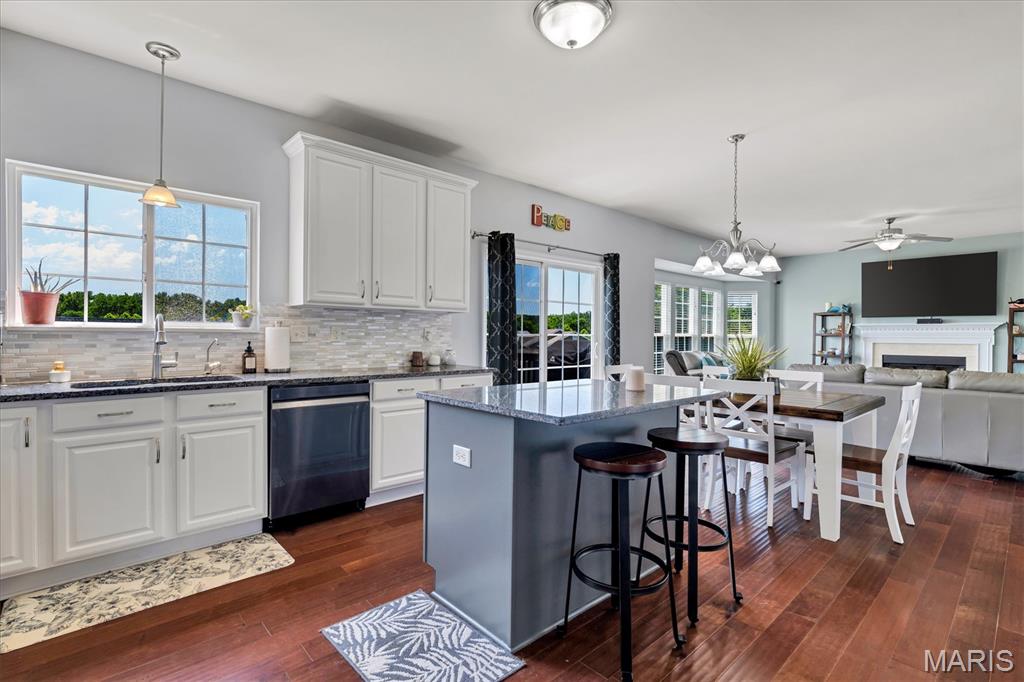 2 Doe Valley Court, O'Fallon, MO, 63366-1590