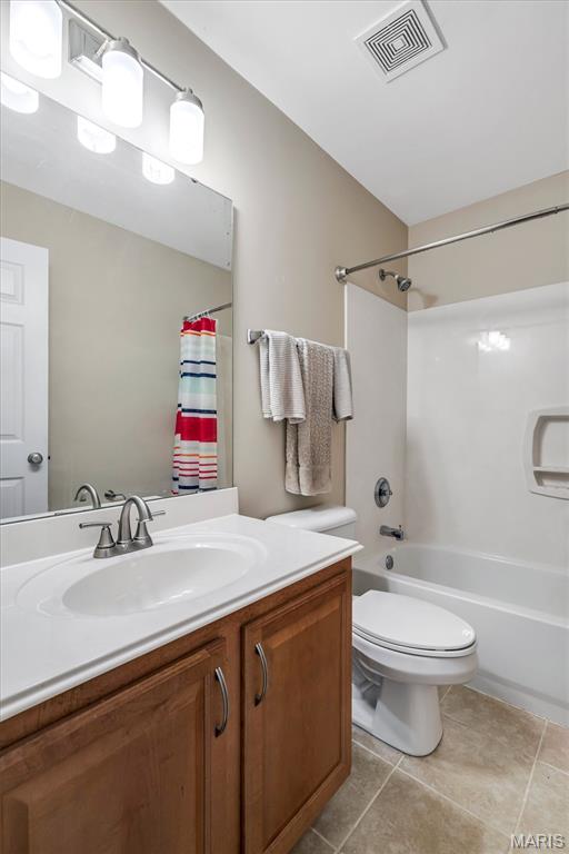 2 Doe Valley Court, O'Fallon, MO, 63366-1590