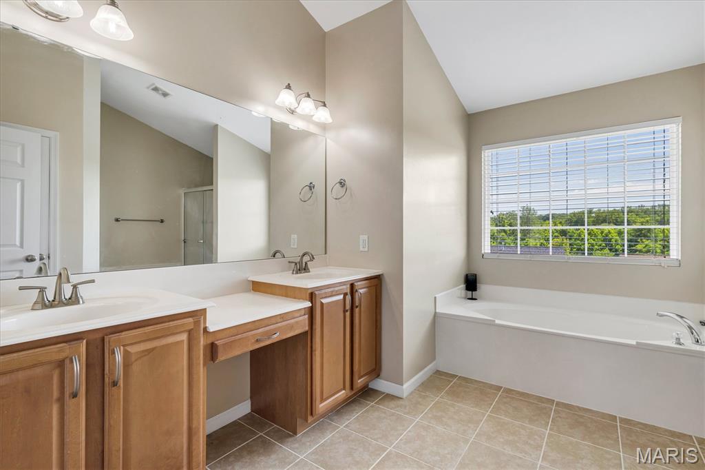 2 Doe Valley Court, O'Fallon, MO, 63366-1590