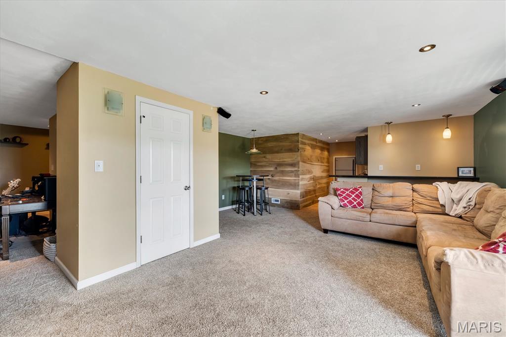 2 Doe Valley Court, O'Fallon, MO, 63366-1590