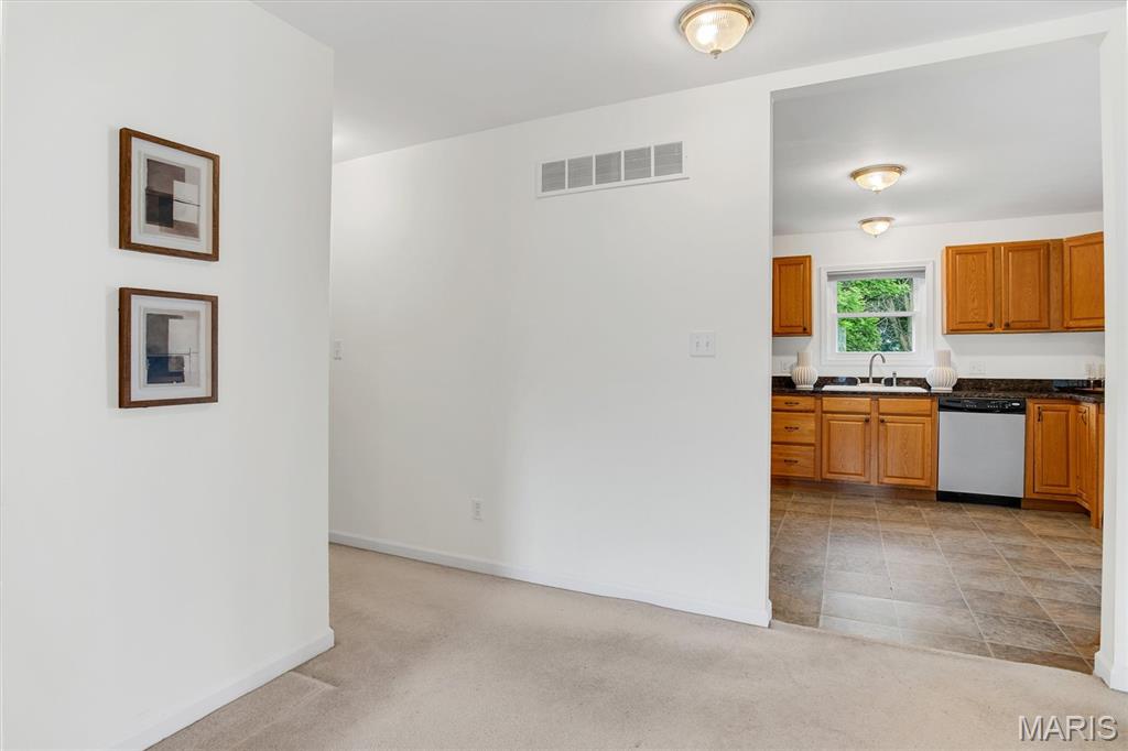 416 Richarz Drive, Fenton, MO, 63026