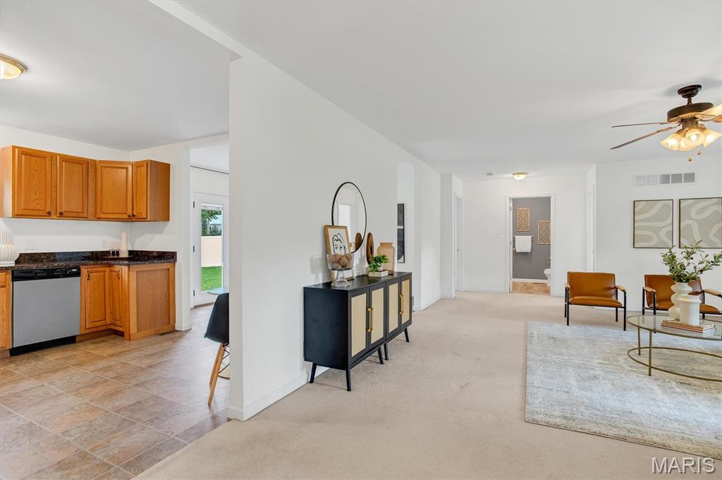 416 Richarz Drive, Fenton, MO, 63026