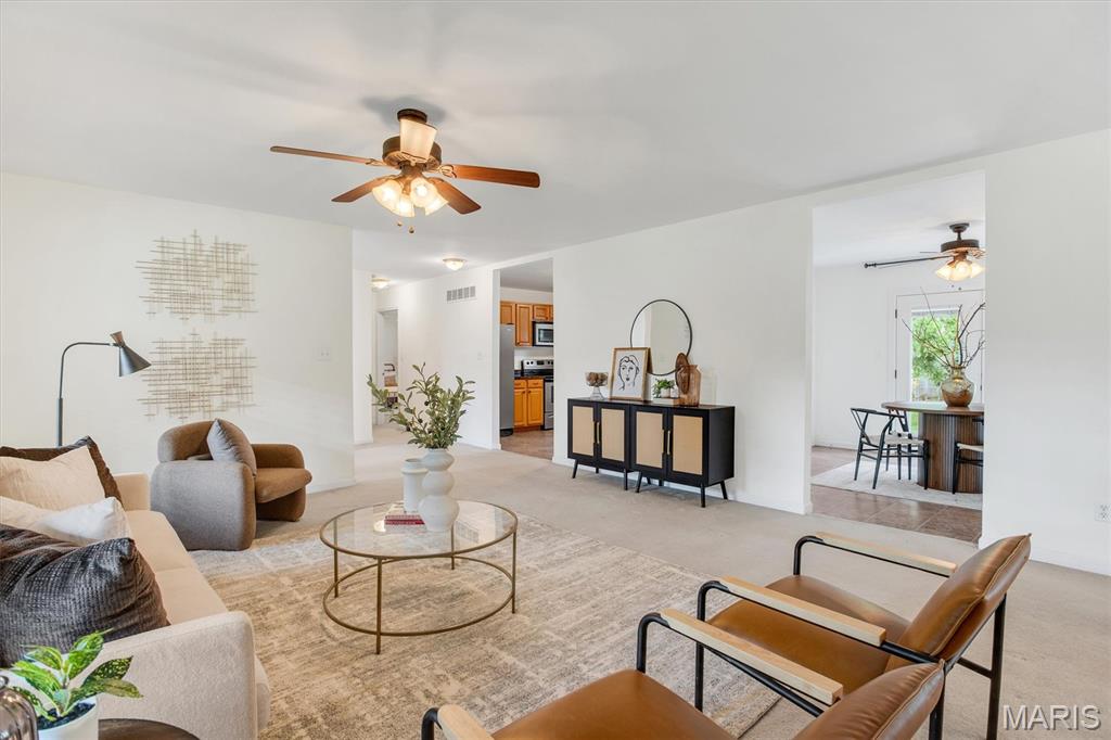 416 Richarz Drive, Fenton, MO, 63026