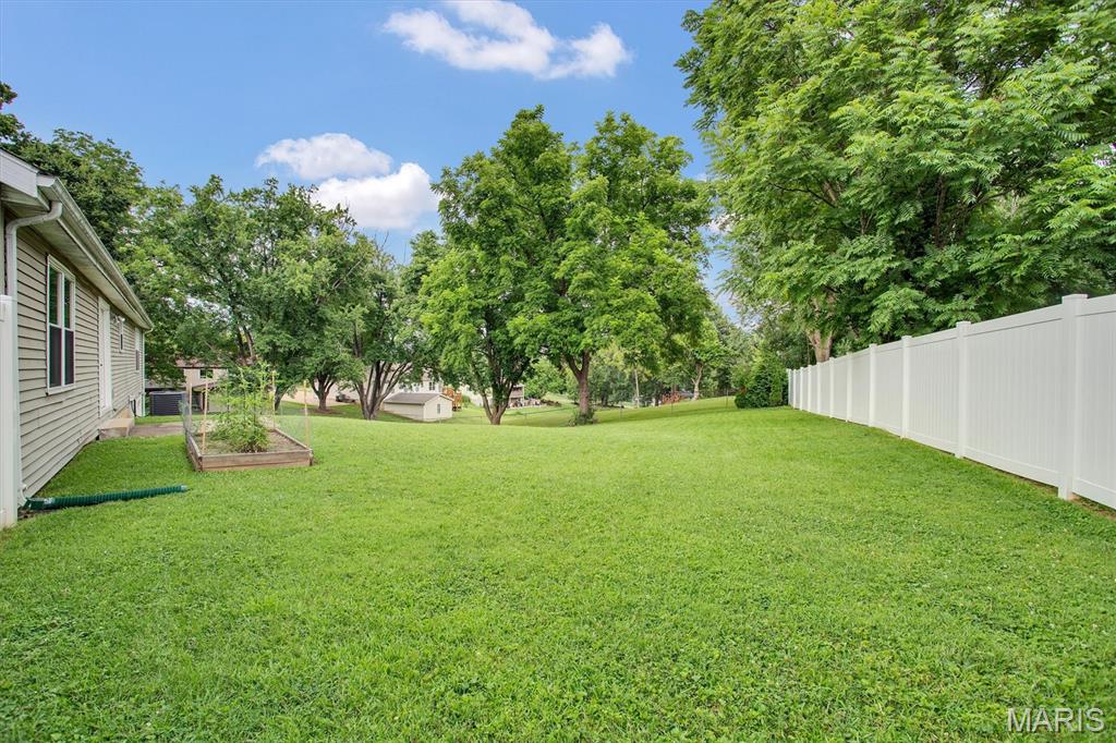 416 Richarz Drive, Fenton, MO, 63026