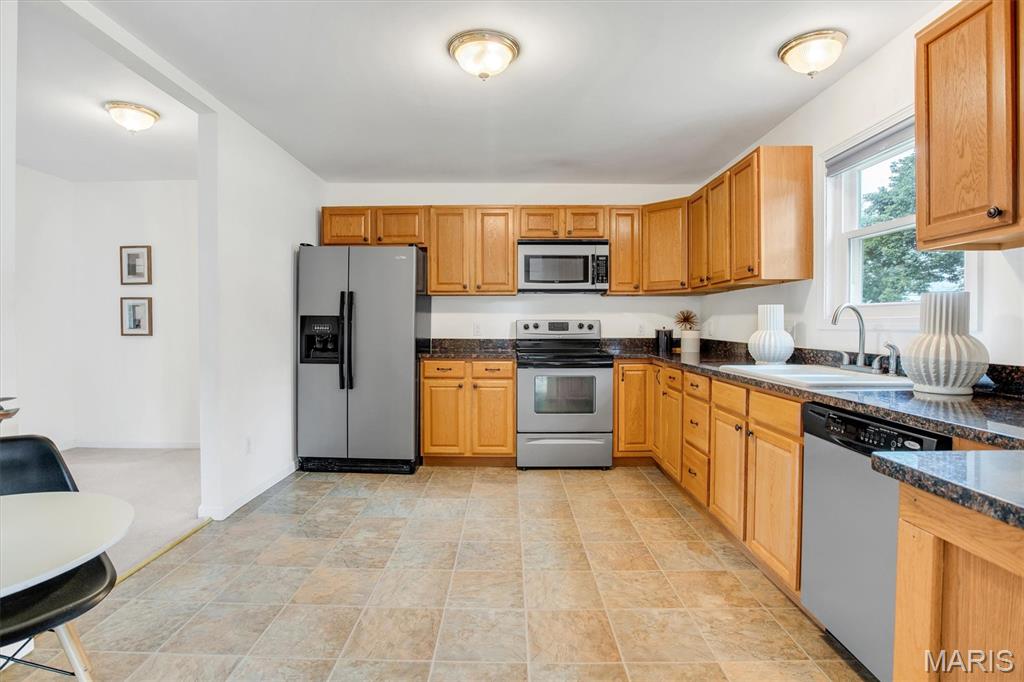 416 Richarz Drive, Fenton, MO, 63026