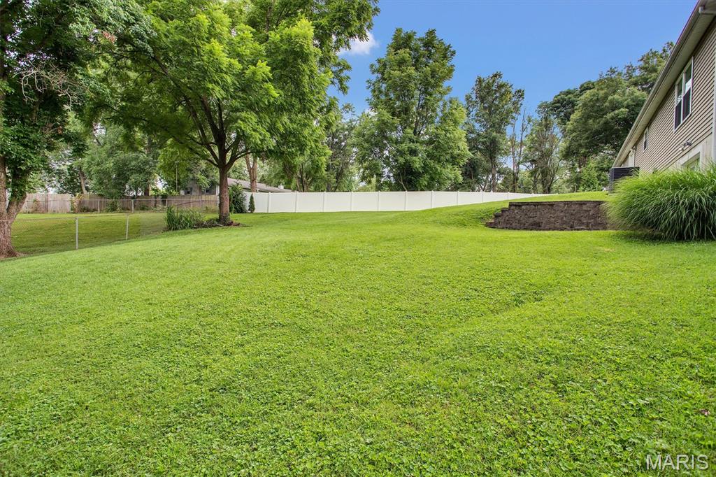 416 Richarz Drive, Fenton, MO, 63026