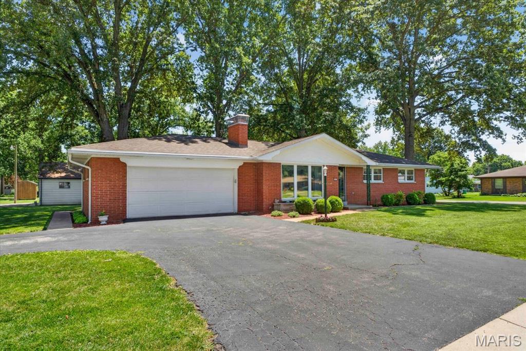 612 S Polk Street, Millstadt, IL, 62260-1328