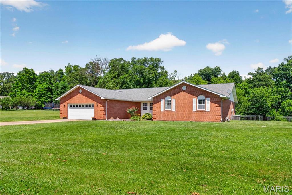 813 E Haven Drive, Waterloo, IL, 62298-2933