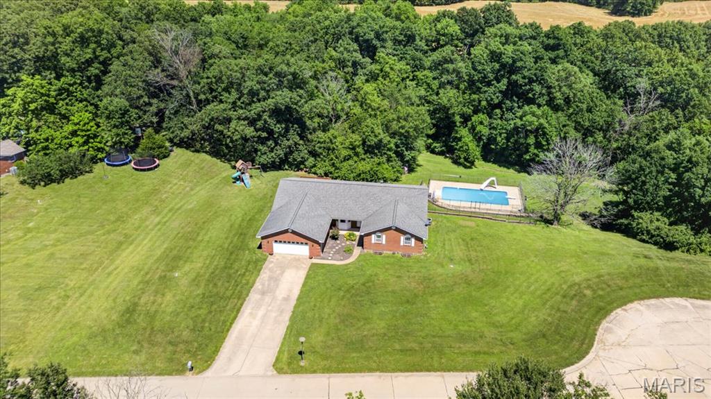 813 E Haven Drive, Waterloo, IL, 62298-2933