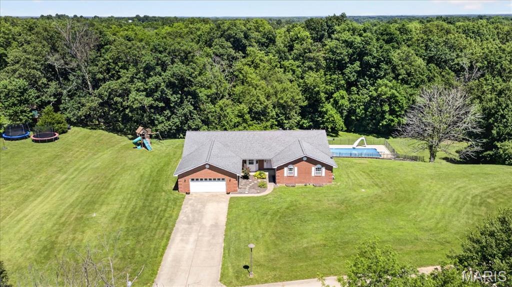 813 E Haven Drive, Waterloo, IL, 62298-2933