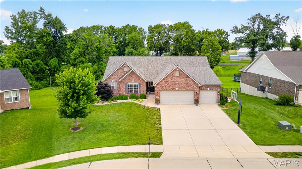 607 W Laura Court, Columbia, IL, 62236-4177